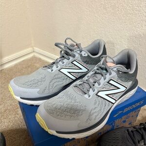 New Balance Women’s Sneakers